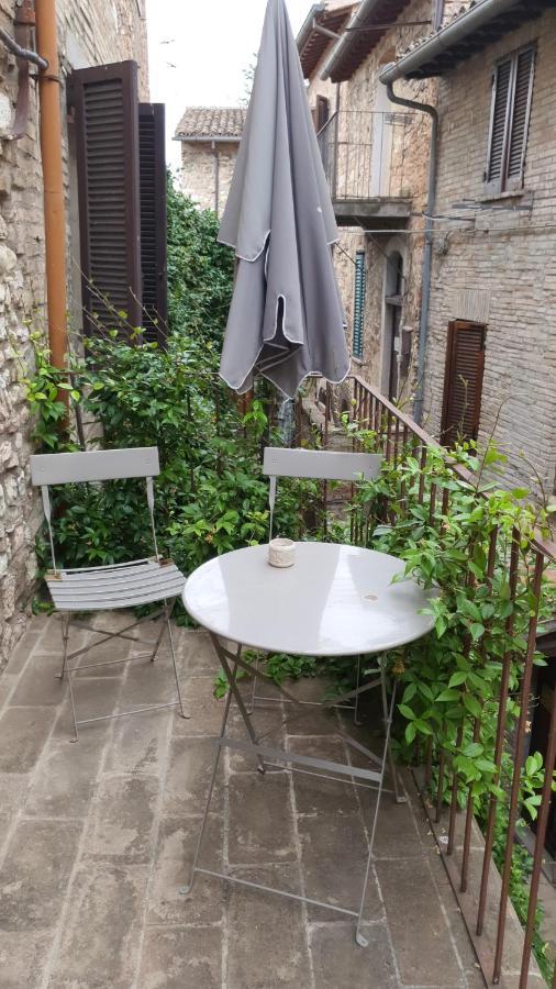 La Luna Nel Borgo Spello Exterior photo