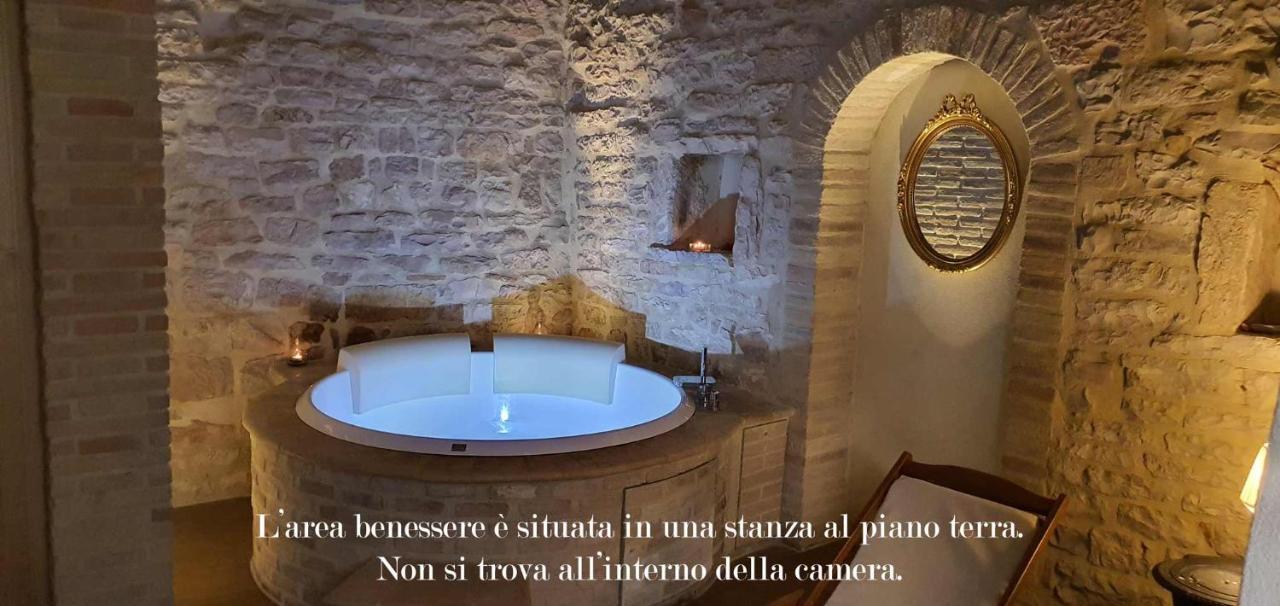 La Luna Nel Borgo Spello Exterior photo